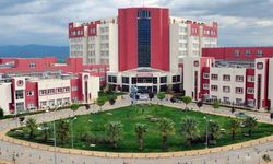 Profesöre ve asistanına 'bıçak parası' gözaltısı!