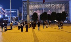 AKM önünde "Duran Adam" eylemi yapan 19 kişi adli kontrolle serbest