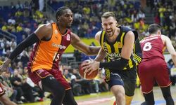 Fenerbahçe pota derbisinde Galatasaray'ı farklı geçti