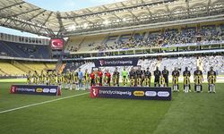 Fenerbahçe'de boş tribünler maçın önüne geçti