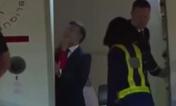 Macron eşinden tokat yedi