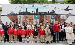 Özel gereksinimli bireylerden 770 parçalık seramik pano