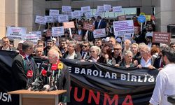 İstanbul Barosu'na yürümek isteyen avukatlara polis müdahalesi