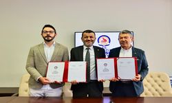Menderes Bulvarı’na modern yaya üst geçidi geliyor