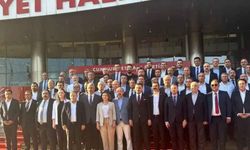 Özel'e destek için toplanan CHP'li başkanlardan Kılıçdaroğlu'na çağrı