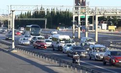 İstanbul'da bayram trafiği! TEM'de yoğunluk oluştu