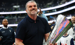 Tottenham Avrupa Ligi kazanan hocasıyla yolları ayırdı!