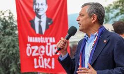Özgür Özel’den Babalar Günü jesti! Eski CHP liderlerini tek tek aradı, Altan Öymen'e hastanede ziyaret!