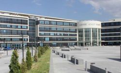 Yılmaz Tunç'un ziyareti öncesi adliyede hareketli dakikalar! Bir kadın silahla yakalandı