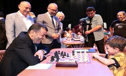 İlk hamleler yapıldı, Uluslararası Satranç Turnuvası coşkuyla başladı
