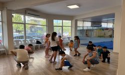 Efeler'in çocukları yaz kurslarında hem eğlenip hem öğreniyorlar