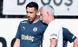 Mourinho İrfan Can Kahveci'yi bırakmıyor