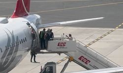 Leman’ın yazı işleri müdürü havalimanında gözaltına alındı