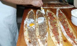 Bu restorana gidiyor muydunuz? Pide diye eşek eti yedirmişler…