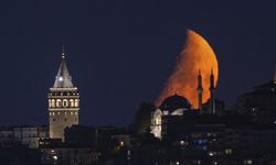 İstanbul semalarında görsel şölen