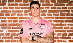Berke Özer Avrupa'ya imzayı attı