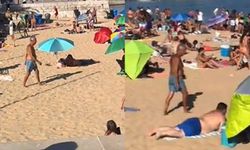Plajda halkın arasında tek başına bir Cumhurbaşkanı