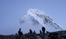 10 yıl sonra bir ilk! 'Everest'e zam geldi