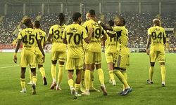 Mourinho'suz Fenerbahçe ilk yarıda fişi çekti!