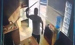 Taksi durağını kılıçla bastı! Görevliye saldırdı
