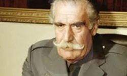 Hulusi Kentmen'in asıl mesleğini duyunca çok şaşıracaksınız!