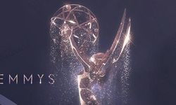 Televizyonun Oscar’ı Emmy’de tarihi gece! Bu olaylar geceye damga vurdu