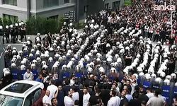 Utanç Fotoğrafı! Türkiye'nin birinci partisi CHP'nin önünde dev polis ablukası