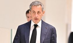 Fransa'nın eski cumhurbaşkanı Sarkozy'e 5 yıl hapis cezası