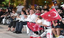Turgutlu Belediyesi 12 Dev Adam’ın şampiyonluk heyecanına dev ekranla ortak oldu
