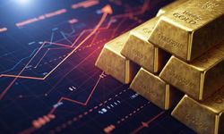 Ons altın, Fed öncesi rekor tazeledi