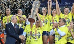 Vakıfbank karşısında muhteşem geri dönüş! Şampiyon Fenerbahçe