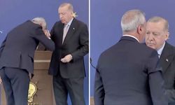 AKP'ye katılan belediye başkanı Erdoğan'ın elini öptü