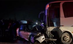 Alkollü sürücü dehşeti! İşçi servisi devrildi: 1 ölü, 13 yaralı