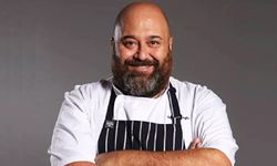 Somer şeften 21 yaş küçük sevgilisine unutulmaz evlenme teklifi