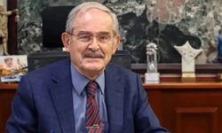 Yılmaz Büyükerşen siyaseti bıraktı