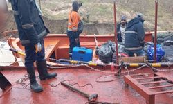 Türk gemisi Kerç'te karaya oturdu!