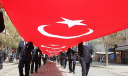 Türk bayrağına saygısızlığa tutuklama