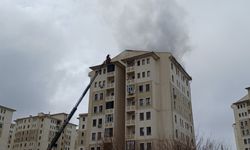 Batman'da 9 katlı binada yangın; 21 kişi dumandan etkilendi