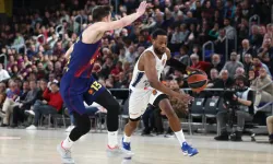 Anadolu Efes Barcelona'ya diş geçiremedi