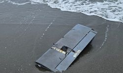 Sakarya'da deniz kıyısında insansız hava aracı parçaları bulundu