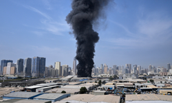 İran, Körfez ülkelerindeki hedeflere saldırıları sürdürüyor
