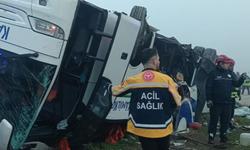 Yolcu otobüsü devrildi! Can kayıpları var!