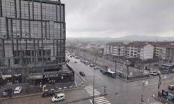 Ankaralılar güne karla uyandı