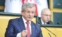 Ahmet Davutoğlu'ndan 23 Nisan Ulusal Egemenlik ve Çocuk Bayramı mesajı: "23 Nisan, gelecek demektir"