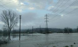 Çanakkale'de Kocabaş Çayı taştı