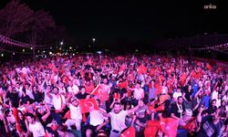 Milli maç coşkusu meydanlara taşınıyor