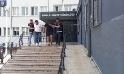 73 yaşındaki kadını, kendisini yeğeni olarak tanıtıp dolandıran şüpheli ile arkadaşı, İstanbul'da yakalandı