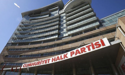 CHP'li Başarır ve Günaydın'ın 'grup başkan vekili' ünvanları kaldırıldı