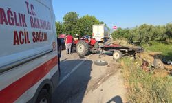 Hafif ticari aracın çarptığı traktördeki çift yaralandı