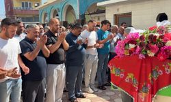 Nehirde boğulan Eda, son yolculuğuna gelinlikle uğurlandı